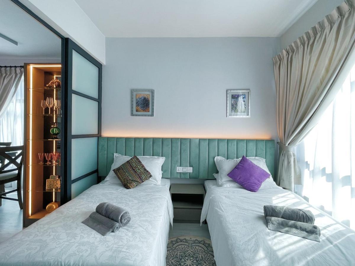Seaside Lavender Suite Jesselton Quay Citypads Kota Kinabalu Exterior photo