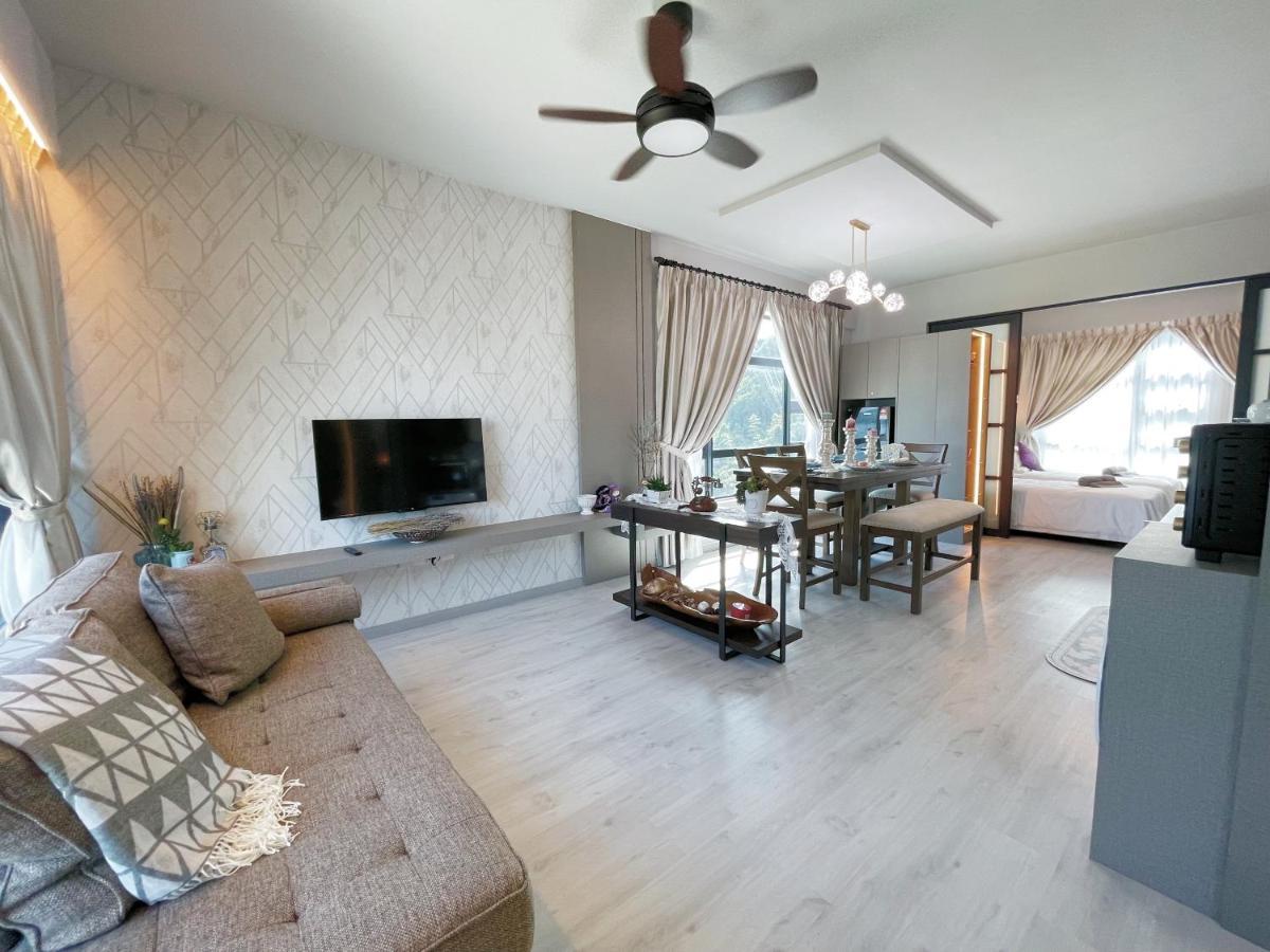 Seaside Lavender Suite Jesselton Quay Citypads Kota Kinabalu Exterior photo