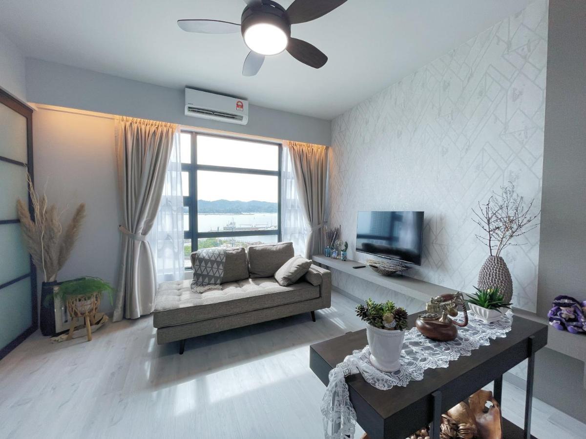 Seaside Lavender Suite Jesselton Quay Citypads Kota Kinabalu Exterior photo